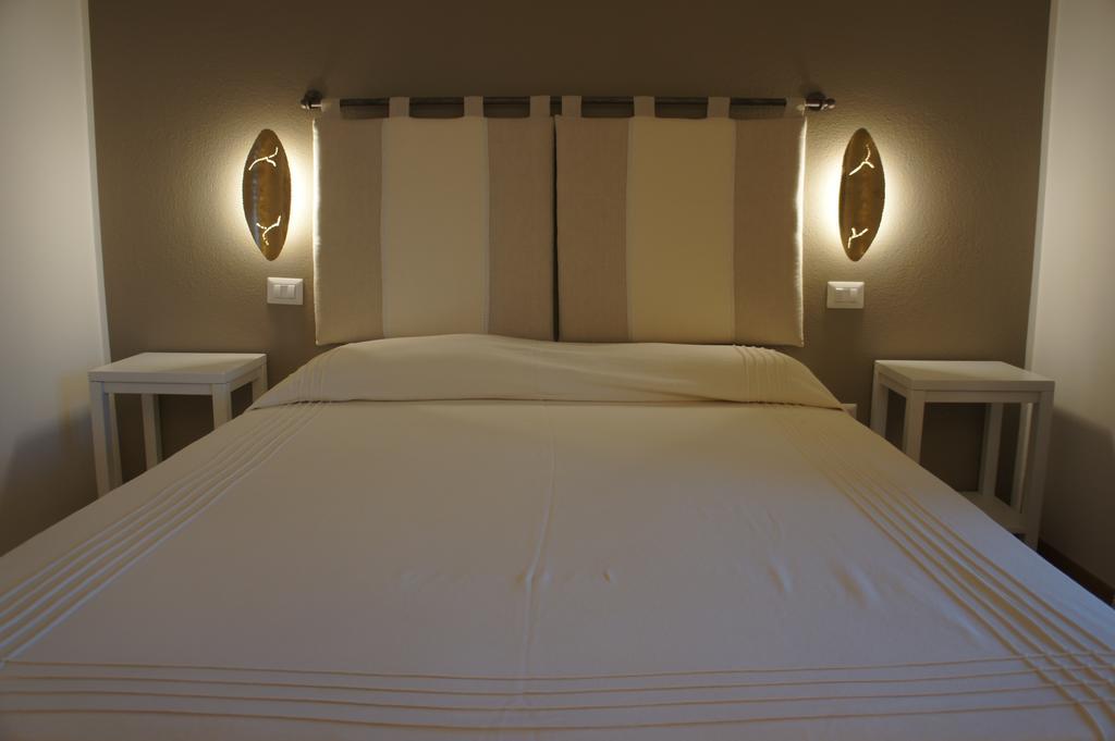 Apartamento Domu Pintada Cagliari Habitación foto